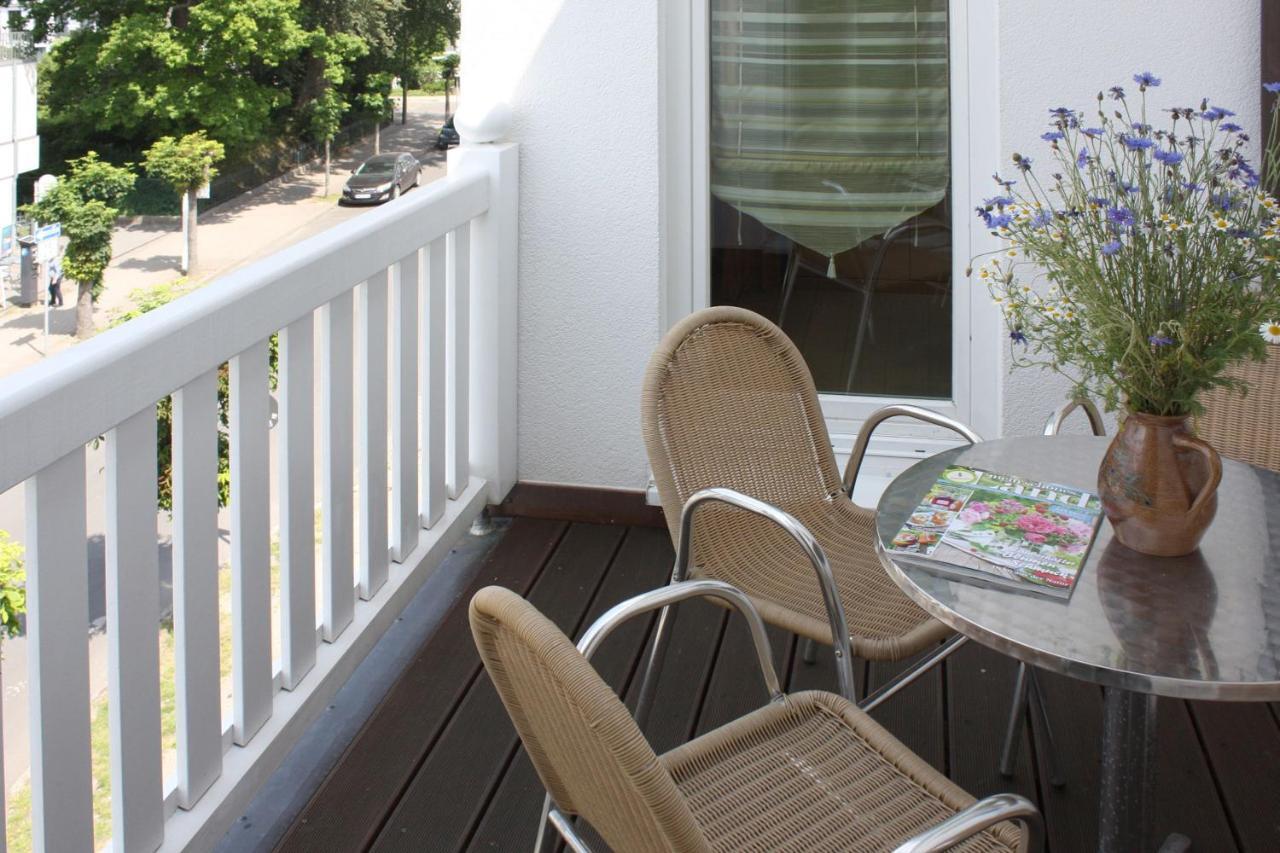 Villa Laetitia Fewo 16 - Strandnah, Balkon بينز المظهر الخارجي الصورة